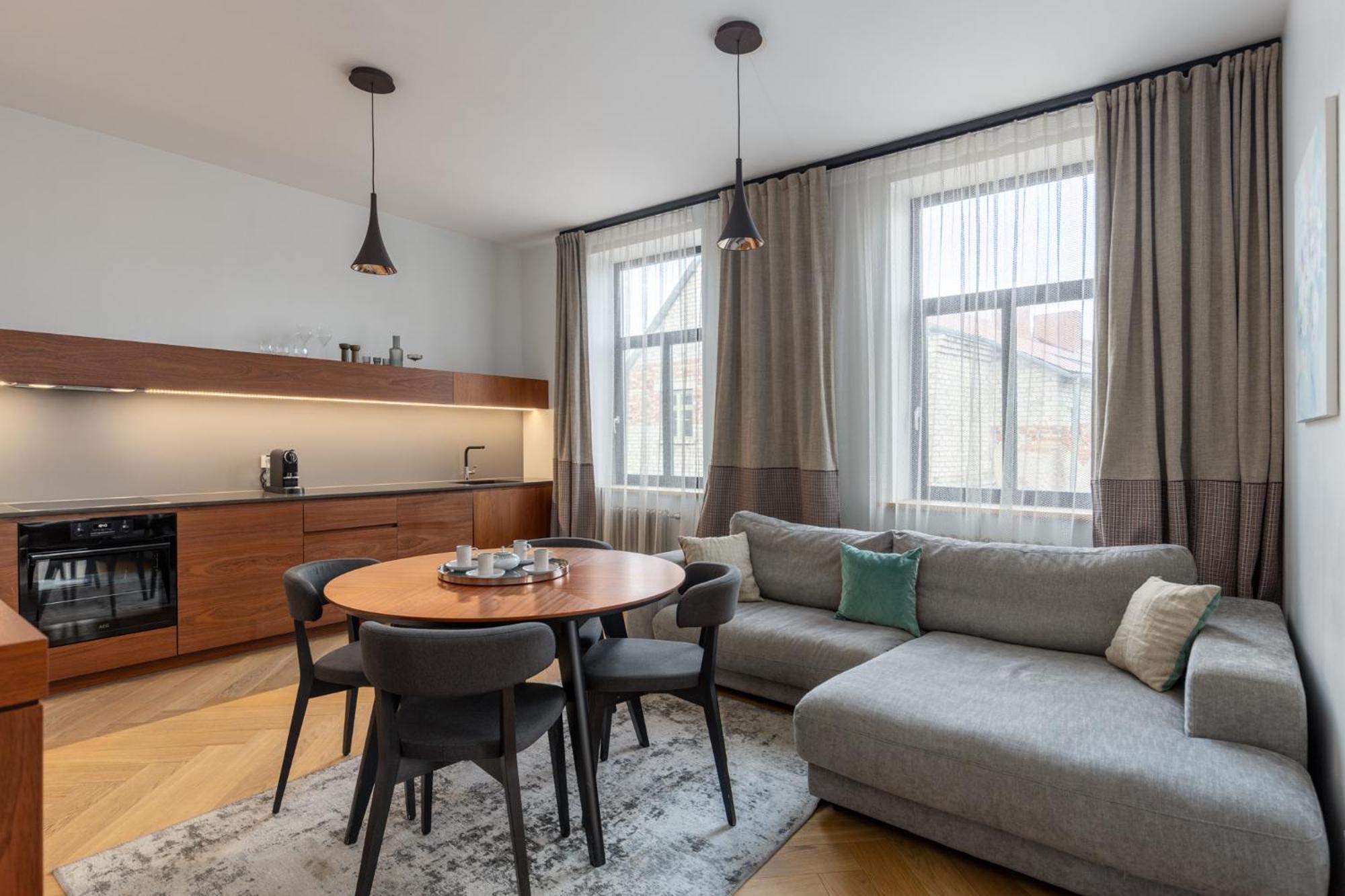 Roze Brivzemnieka Apartments Liepāja Exteriör bild
