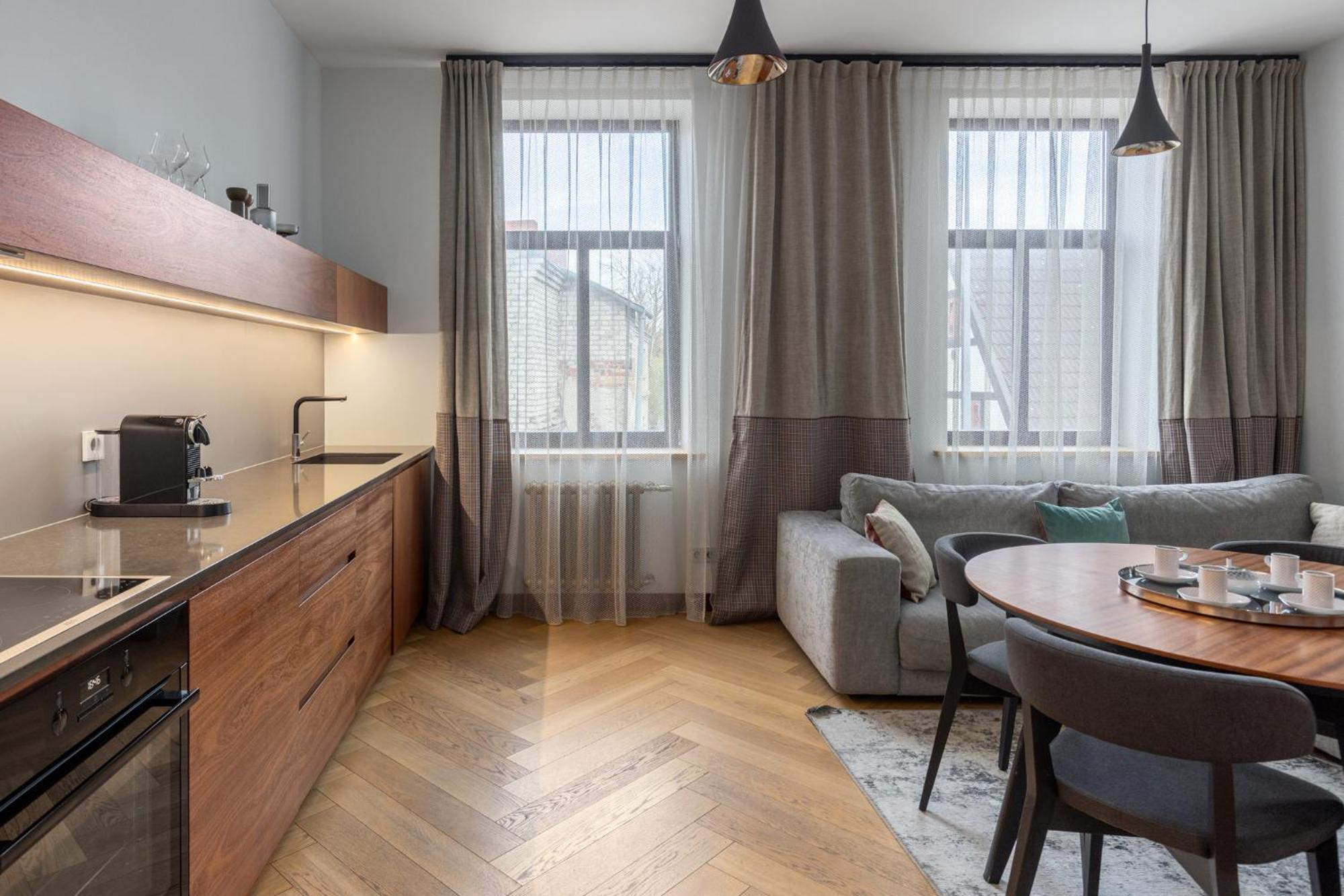 Roze Brivzemnieka Apartments Liepāja Exteriör bild